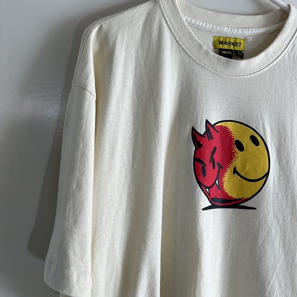 Market SMILEY® Good VS Evil Mens T-Shirt 100% Cotton - Picture 4 of 10